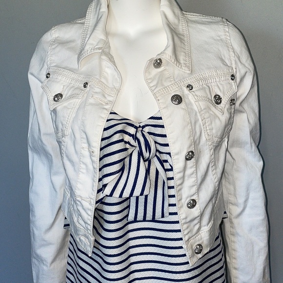Miss Me White Crop Jean Jacket- EUC - Picture 2 of 15